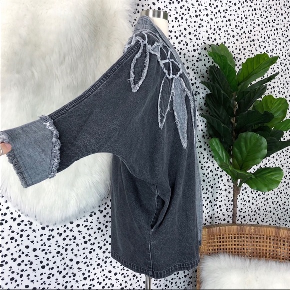 Vintage Black and Gray Floral Denim Jacket - Picture 4 of 6